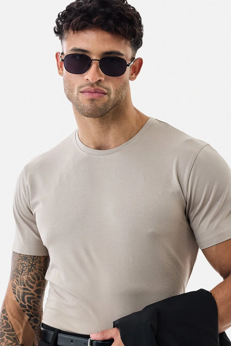 سنيتش تيشيرت بقصة عادية مطاطي